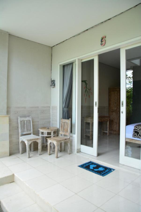 Asung Guesthouse Canggu Esterno foto