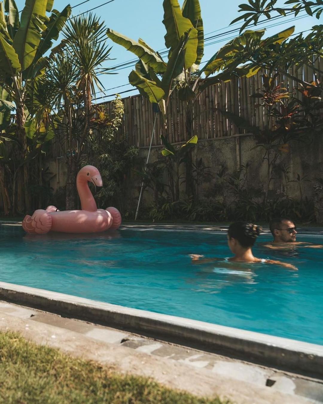Asung Guesthouse Canggu Esterno foto