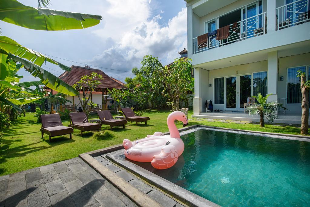 Asung Guesthouse Canggu Esterno foto