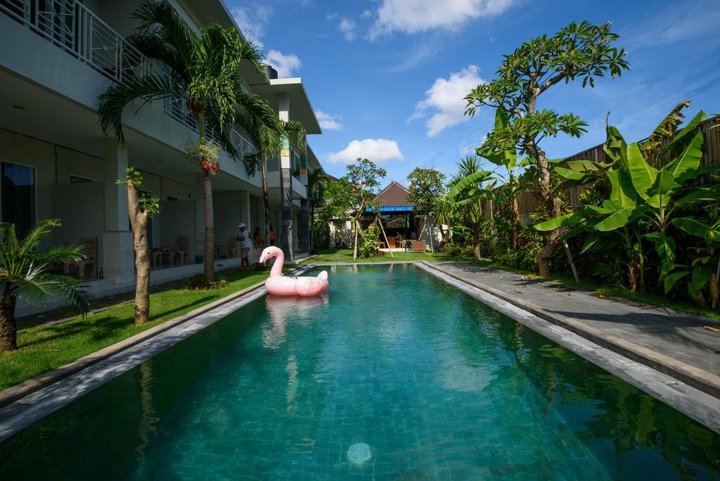 Asung Guesthouse Canggu Esterno foto