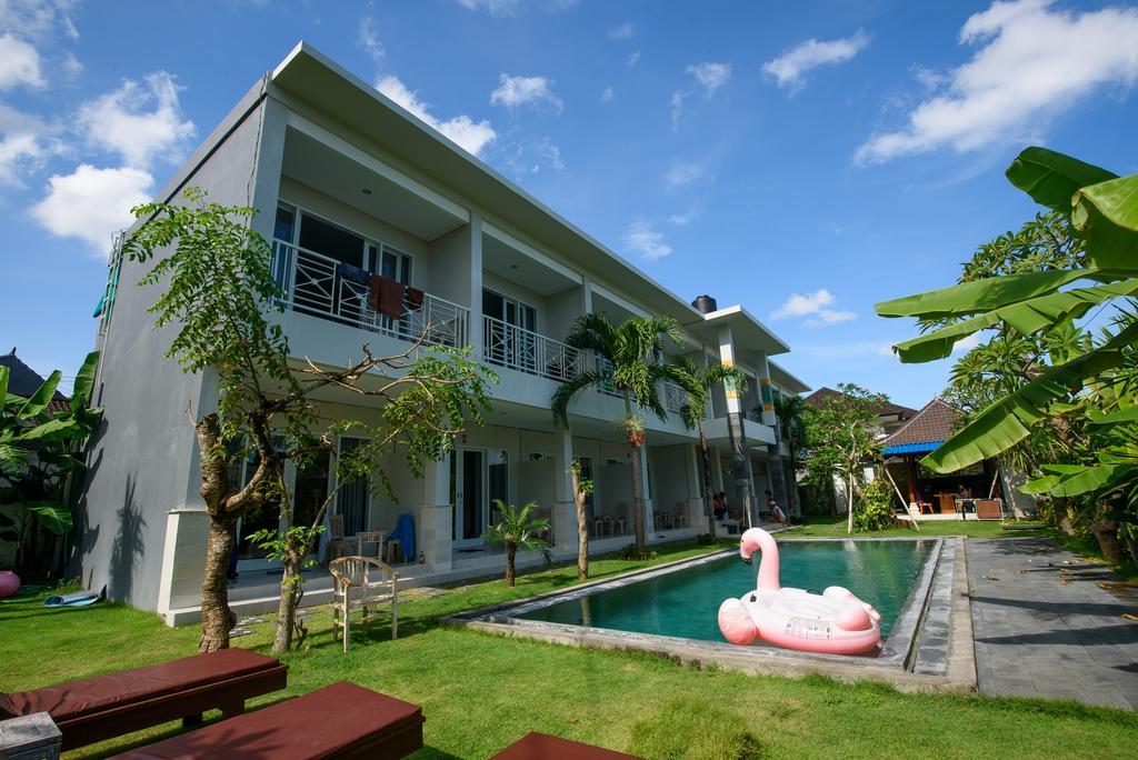 Asung Guesthouse Canggu Esterno foto