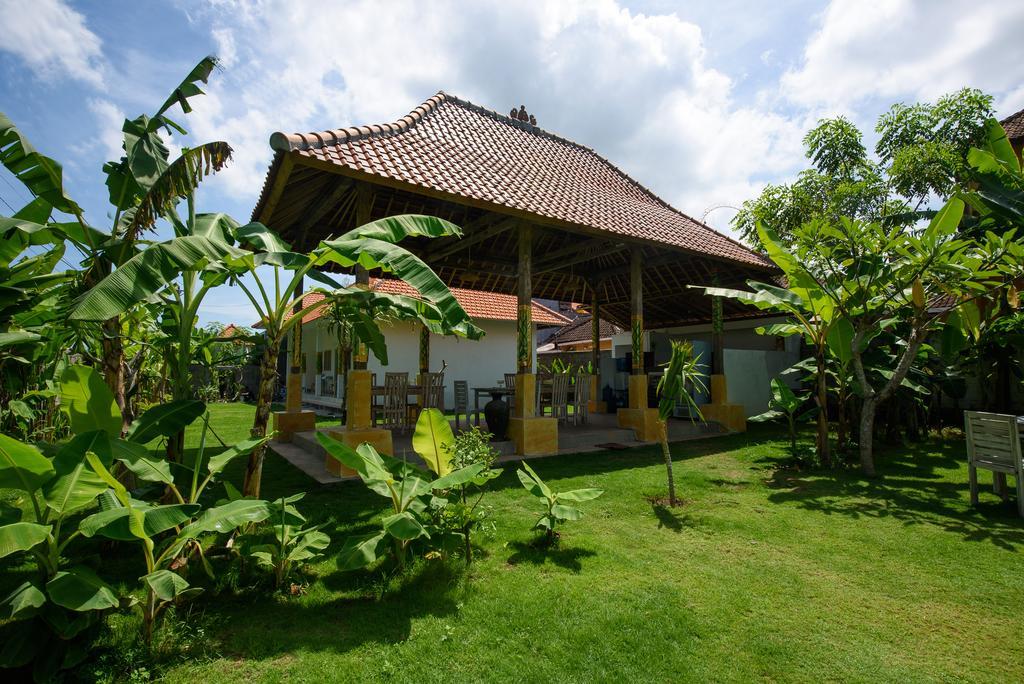 Asung Guesthouse Canggu Esterno foto