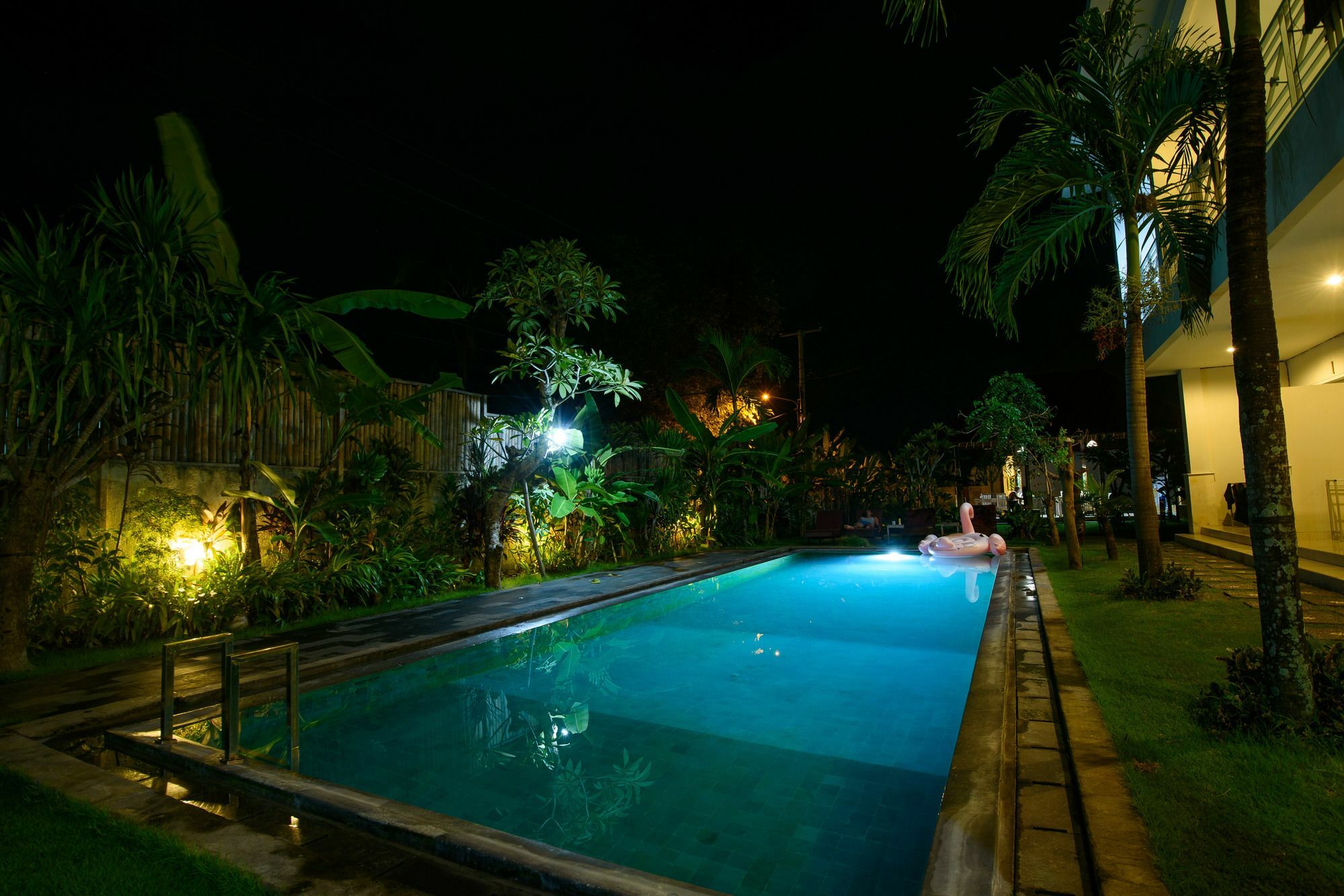Asung Guesthouse Canggu Esterno foto